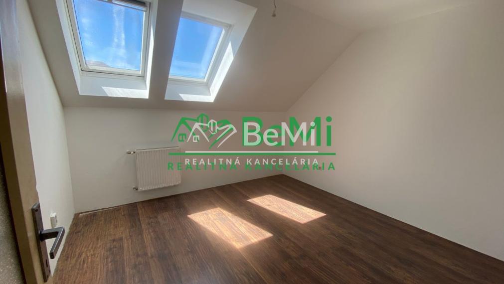 6 izbový rodinný dom pozemok 1 952 m2 Dolný Ohaj ID 482-12-MIG