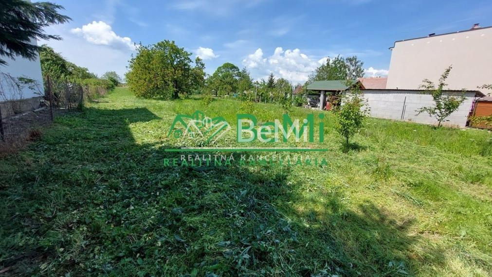 Exkluzívne na predaj stavebný pozemok v obci Horné Štitáre