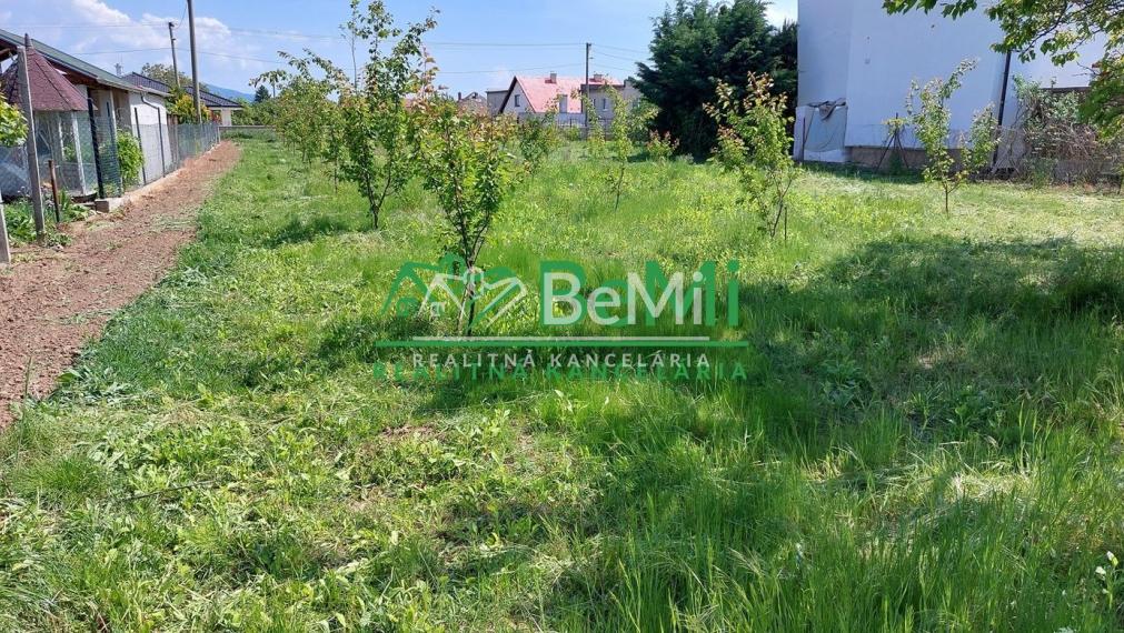 Exkluzívne na predaj stavebný pozemok v obci Horné Štitáre