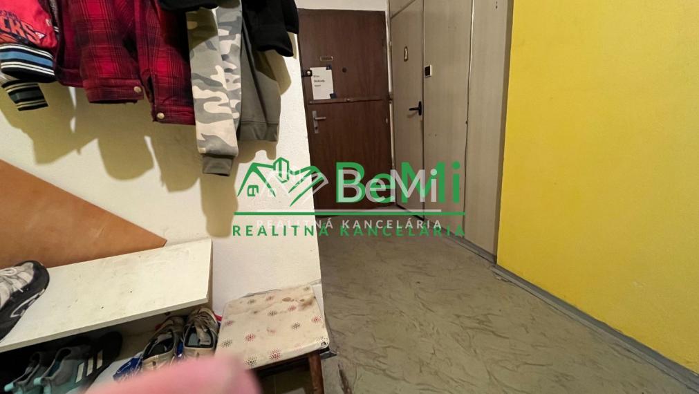 Predaj  3 izbový byt  - Levice (023-113-MIJKa)