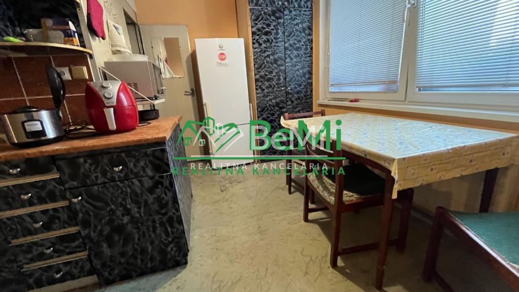 Predaj  3 izbový byt  - Levice (023-113-MIJKa)