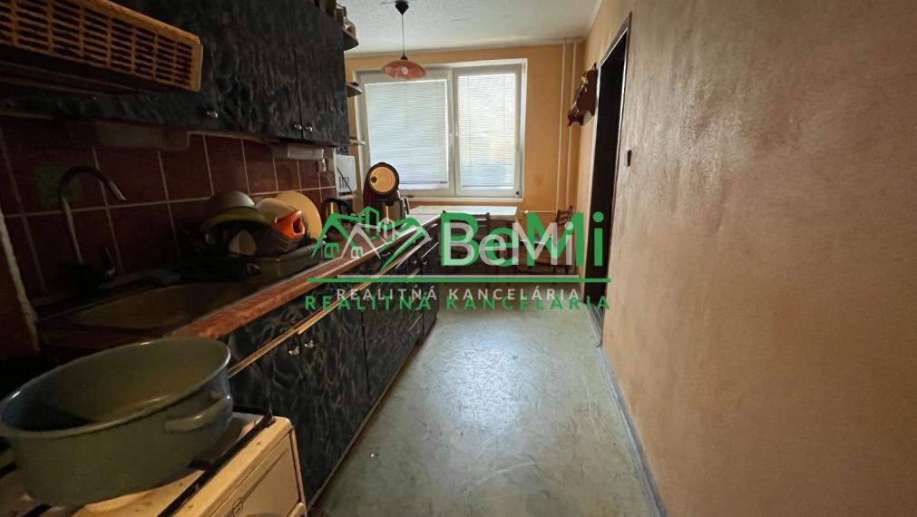 Predaj  3 izbový byt  - Levice (023-113-MIJKa)