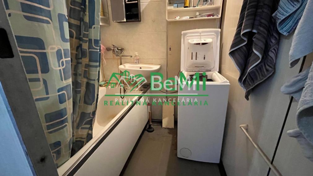 Predaj  3 izbový byt  - Levice (023-113-MIJKa)