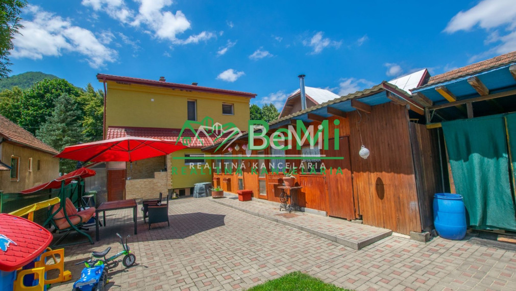 Predaj: Dom,280m2,Stankovany, okres RBK, 898m2(102-12-PEMOE)