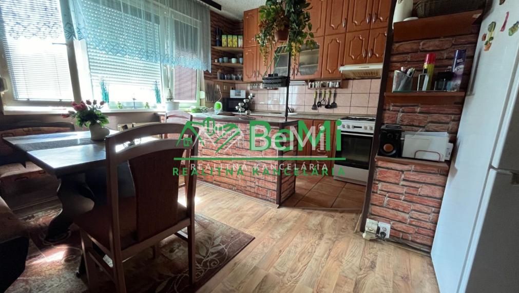 Predaj  4 izbový byt  - Kalná nad Hronom (035-114-MIJK)
