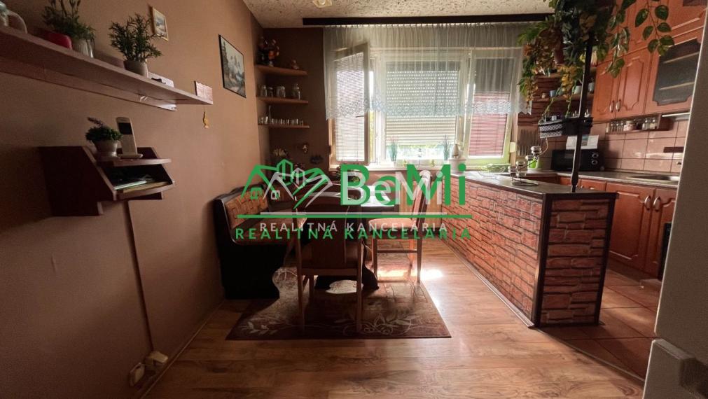 Predaj  4 izbový byt  - Kalná nad Hronom (035-114-MIJK)