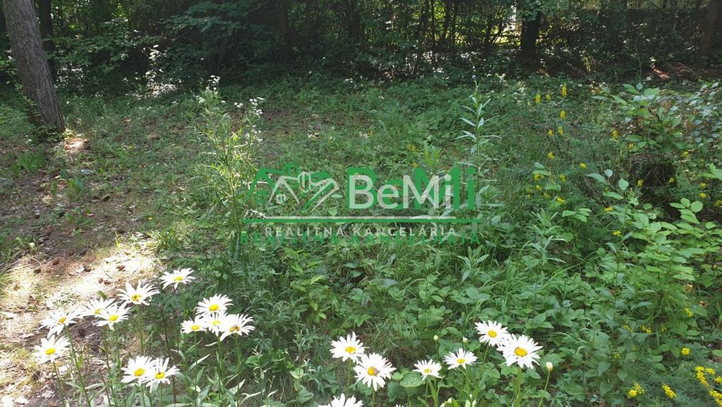 POZEMOK s prekrásnymi výhľadmi...Vyhne (057-14-DAR)