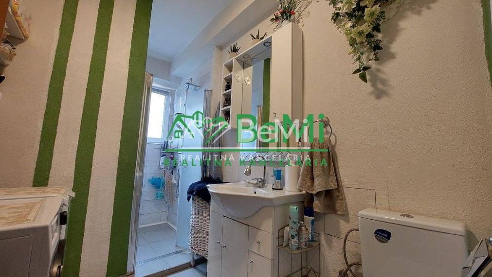 Na predaj 3 izbový byt v meste Bošany  ID 165-113-LUGU