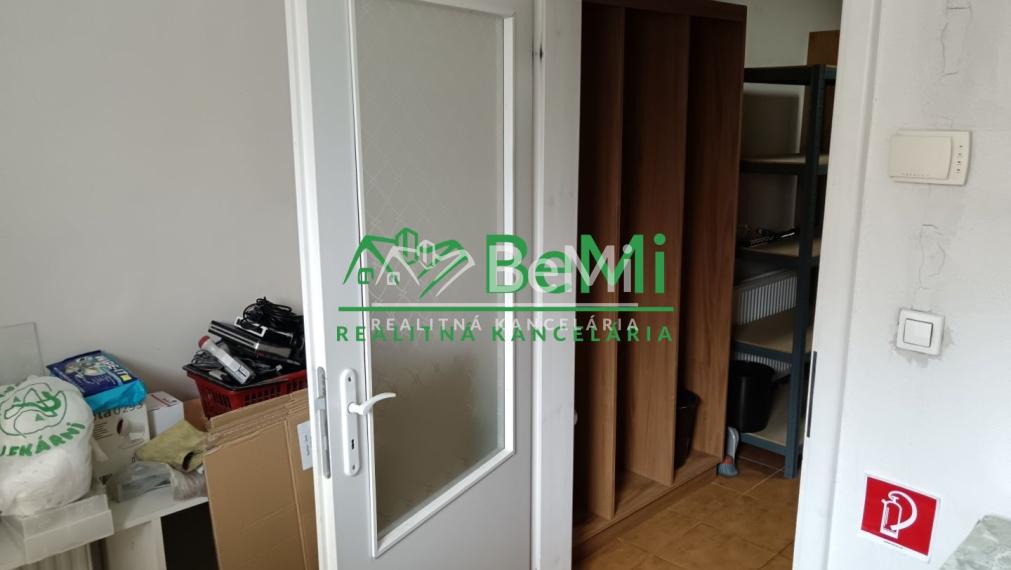 Predaj, 73,5m2, polyfunkčný dom, Kysucký Lieskovec, okr: Kysucké Nové Mesto (236-18-MACH)