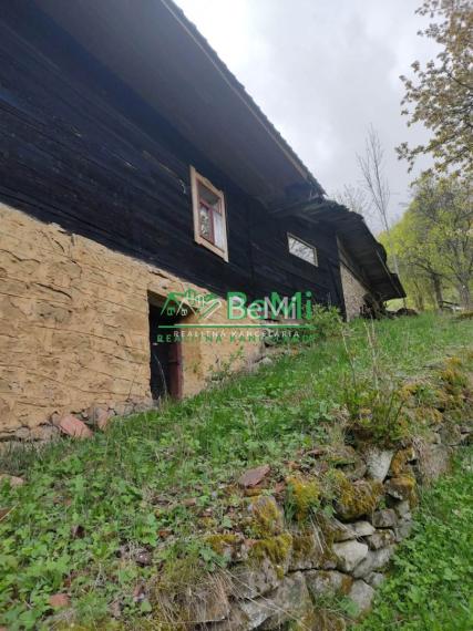 Rekreačná chalupa Kolárovice, okres Bytča, 351m2