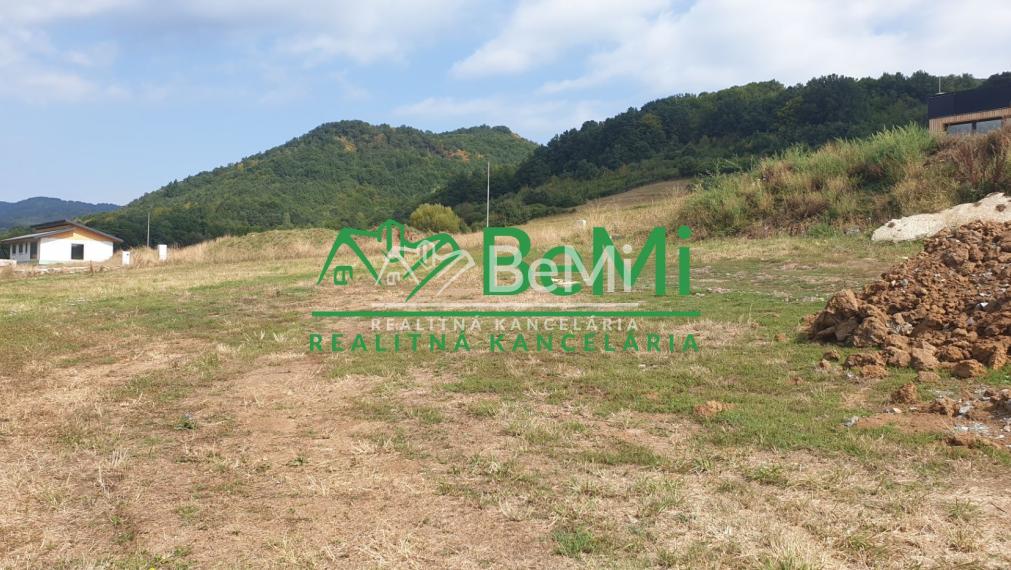 POZEMOK pre váš dom...1077 m2...Horné Hámre (131-14-DAR)