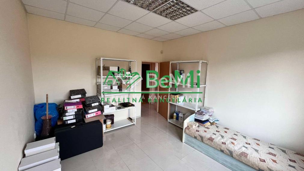 Prenájom výrobnej haly so skladom v Partizánskom 002-28-ANPEa