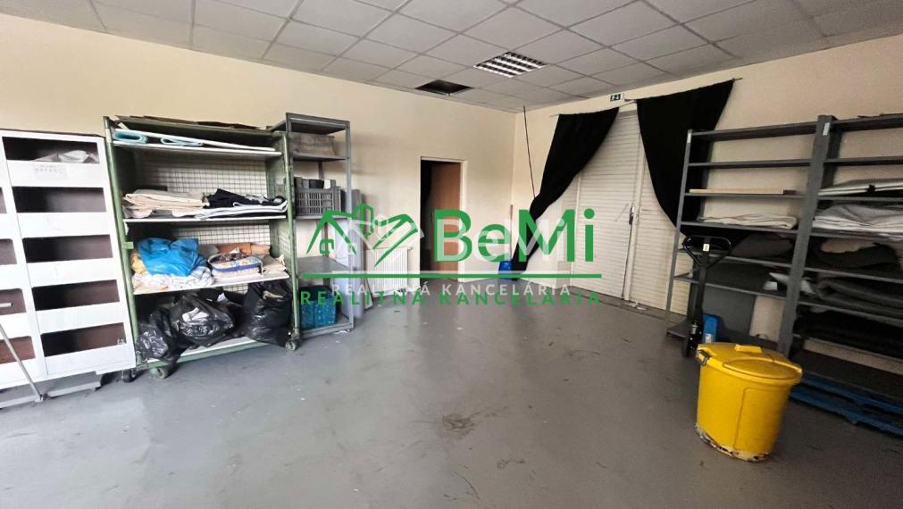 Prenájom výrobnej haly so skladom v Partizánskom 002-28-ANPEa