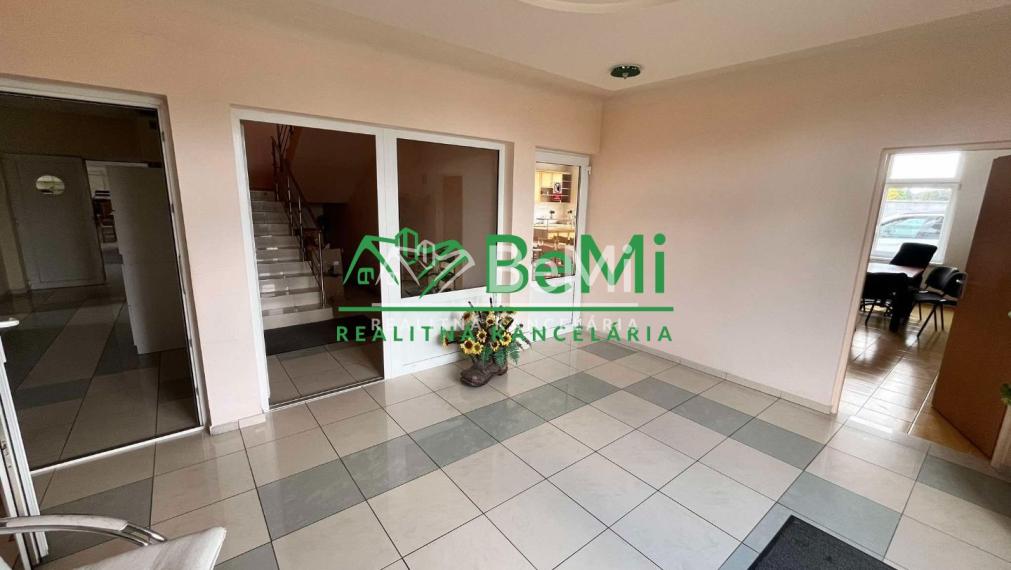 Prenájom výrobnej haly so skladom v Partizánskom 002-28-ANPEa