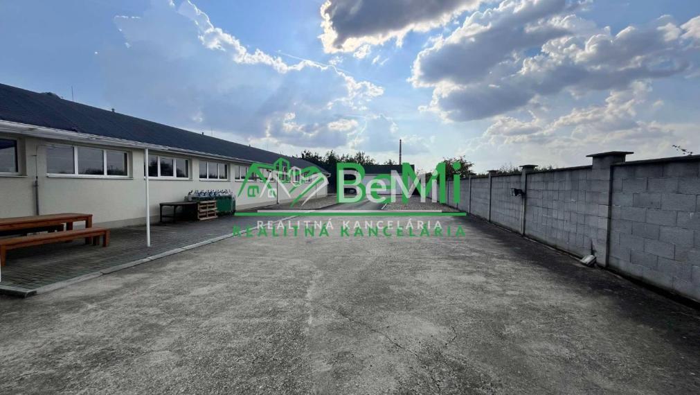 Prenájom výrobnej haly so skladom v Partizánskom 002-28-ANPEa