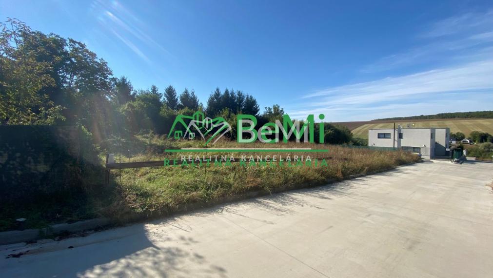 Nitra Šúdol pozemok 1 077 m2 ID 508-14-MIGa