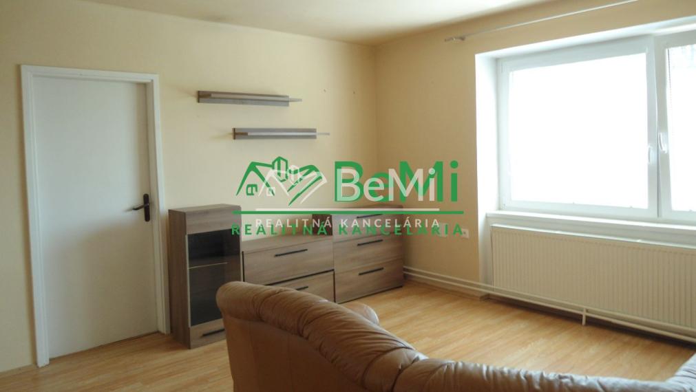 NR - 2 izbový byt, časť Dolné Krškany - Novozámocká ul.