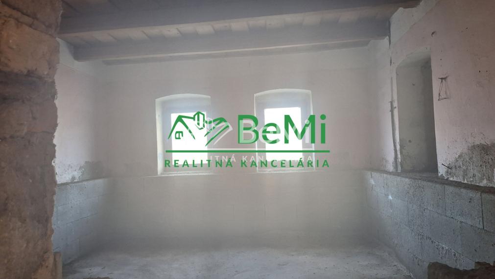 Dom v obci Méra /okres Encs/ 12 700,-Eur  - NA PREDAJ