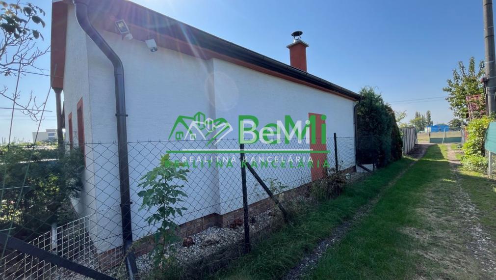 Predaj  chalupa, rekreačný dom so záhradou -  Levice (055-13-MIJK)