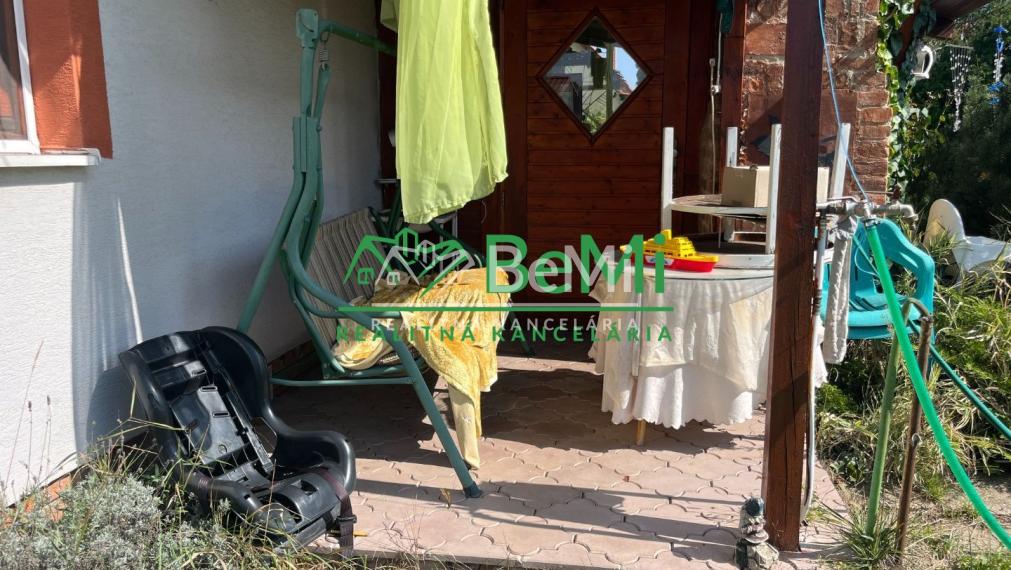 Predaj  chalupa, rekreačný dom so záhradou -  Levice (055-13-MIJK)