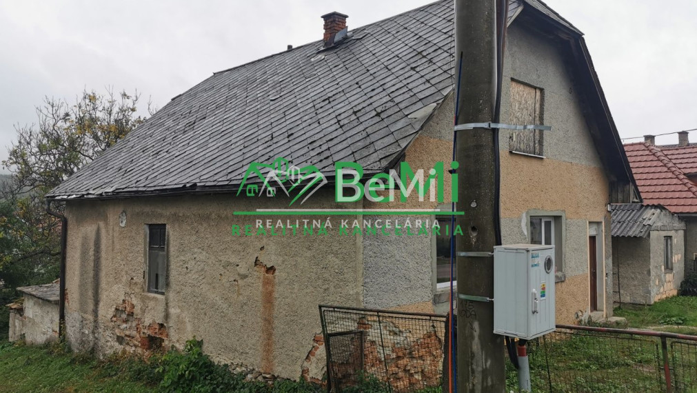 Predaj rodinného domu v obci Seč-Nitrianske Rudno 007-12-ZUPIa