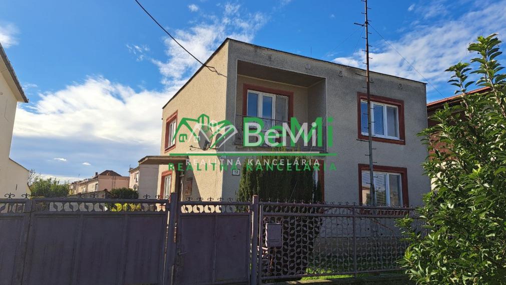 Rodinný dom 5 izb. - 480m2, zachovalý pôvodný stav, Neded ID 002-12-EVBA