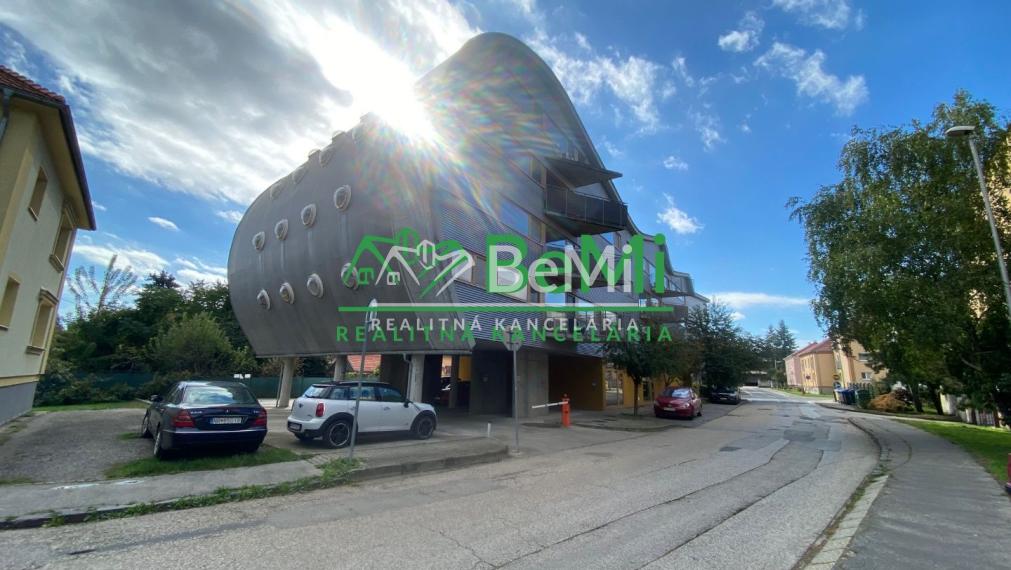 3izbový byt mezonet 151,59 m2 Nitra TRIANGOLO ID 521-113-MIG