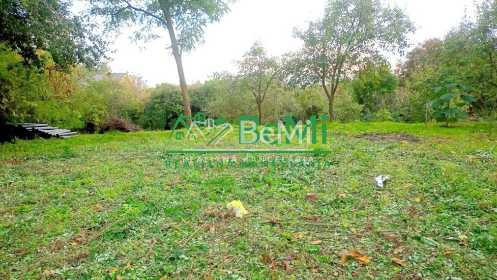 Predaj pozemku pre výstavbu rodinného domu - Jur nad Hronom (032-14-HEKA)