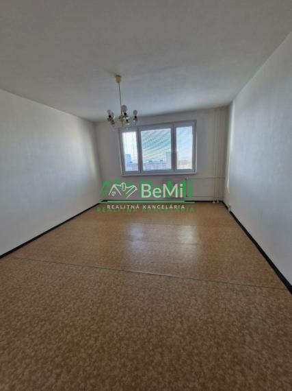 Ponúkame 3 izbový byt s krásnym výhľadom v tichom prostredí