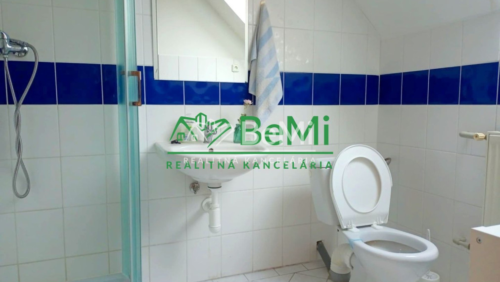 Prenájom komerčného priestoru - Levice (035-26-HEKA)