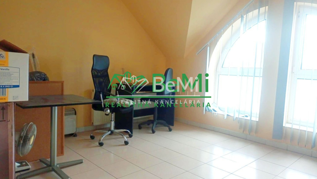 Prenájom komerčného, kancelárskeho priestoru - Levice  (036-28-HEKA)