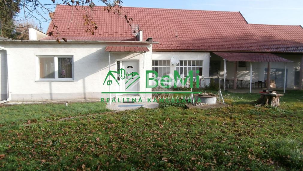 EXKLUZÍVNE  Predaj rodinného domu - Bíňa (006-12-MYVY)