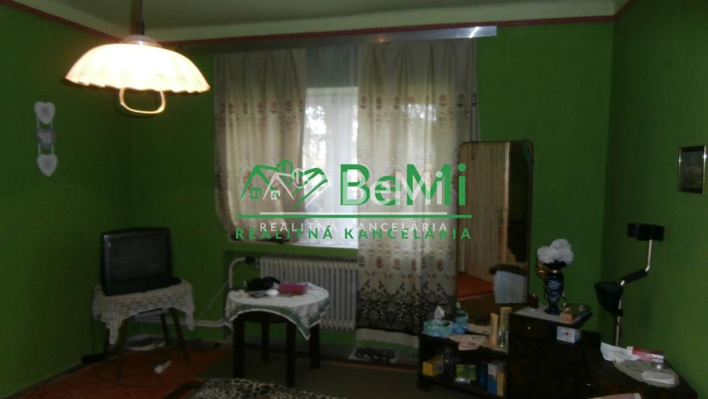 EXKLUZÍVNE  Predaj rodinného domu - Bíňa (006-12-MYVY)