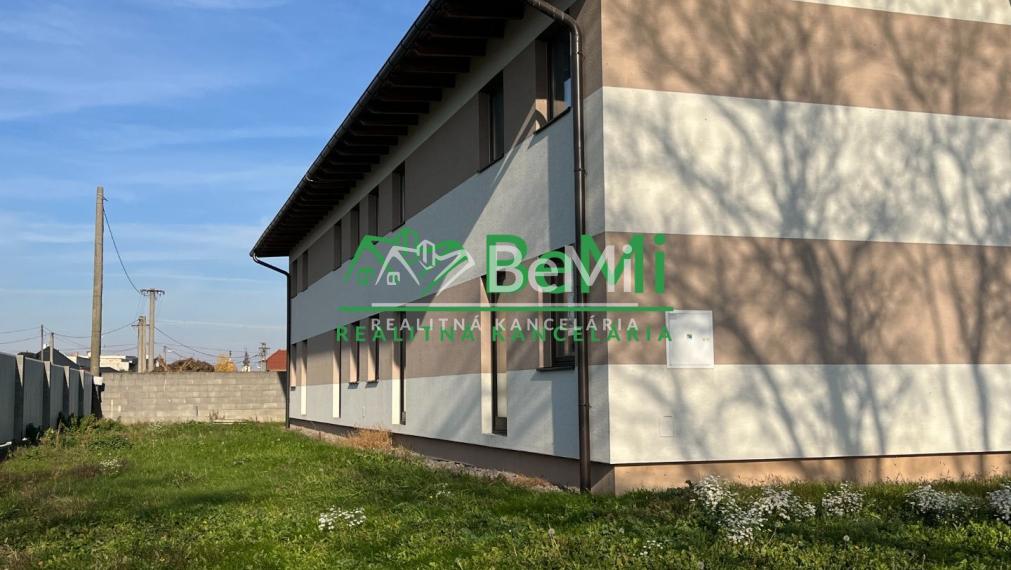 Prenájom skladu Dvorany nad Nitrou 100-27-ROCH