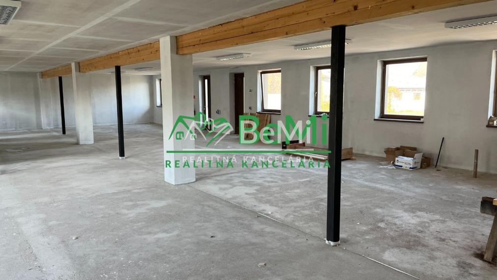 Prenájom skladu Dvorany nad Nitrou 100-27-ROCH