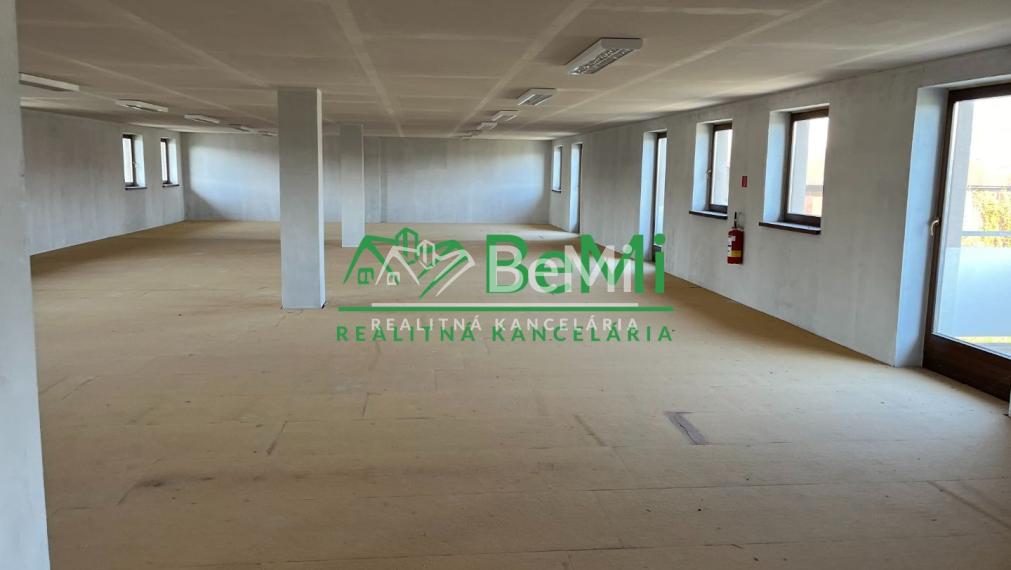 Prenájom skladu Dvorany nad Nitrou 100-27-ROCH