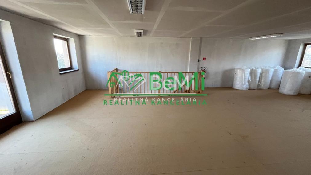 Prenájom skladu Dvorany nad Nitrou 100-27-ROCH