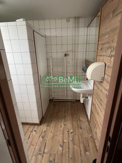 Na predaj rodinný penzión Veľké Uherce 102-18-ROCHE