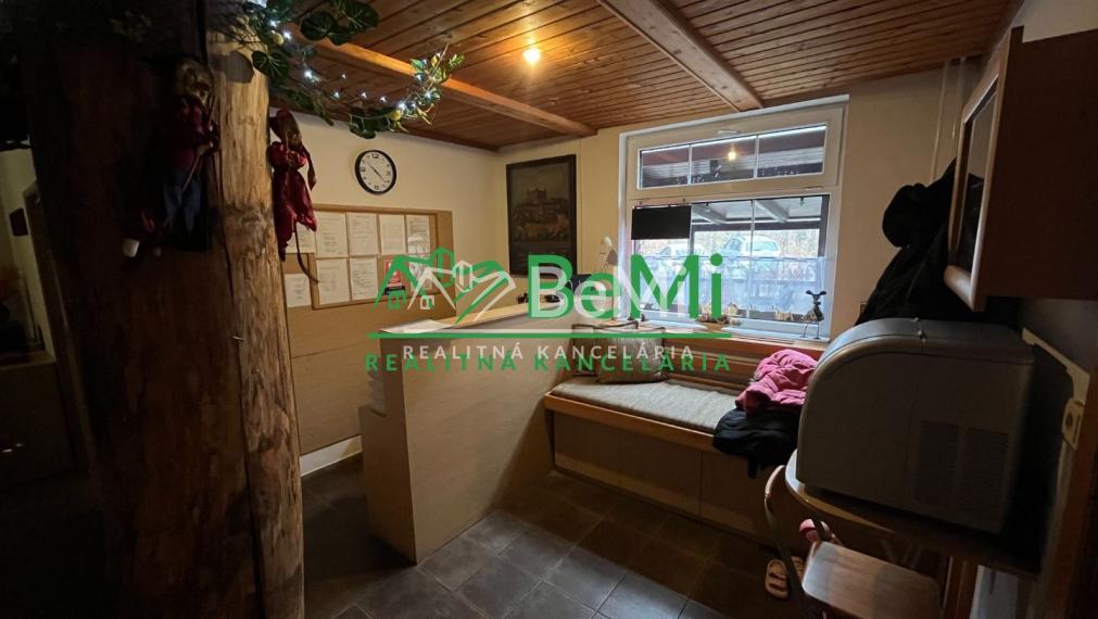 Na predaj rodinný penzión Veľké Uherce 102-18-ROCHE