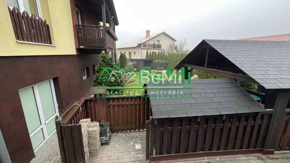 Na predaj rodinný penzión Veľké Uherce 102-18-ROCHE