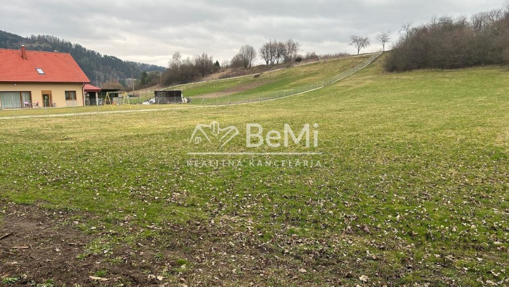 Stavebný pozemok na Liptove ID: 062-14-STK