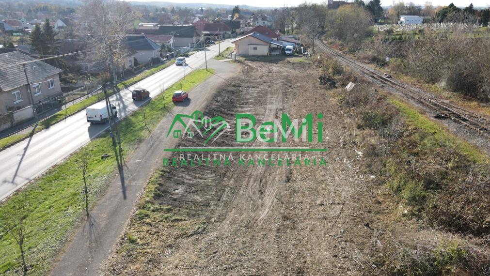 PREDAJ - STAVEBNÝ POZEMOK TESÁRSKE MLYŇANY ID 002-14-FIJA