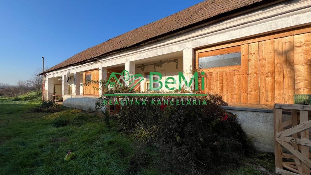 Predaj rodinný dom, pozemok  ZNÍŽENÁ CENA, LEVICE, Sikenica  (067-12-MIJK)