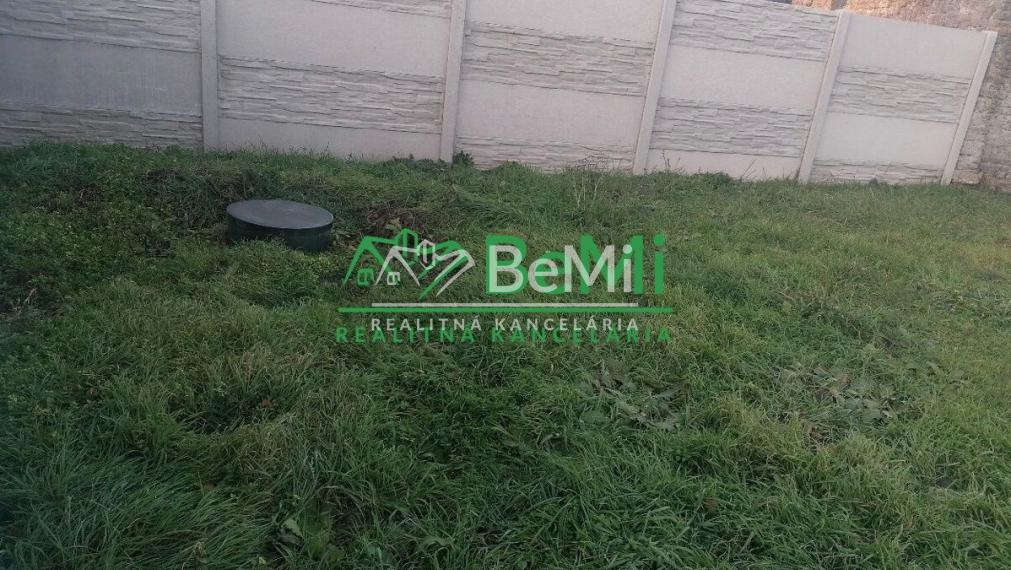 Stavebný pozemok - 442 m2, Palárikovo ID 017-14-EVBA