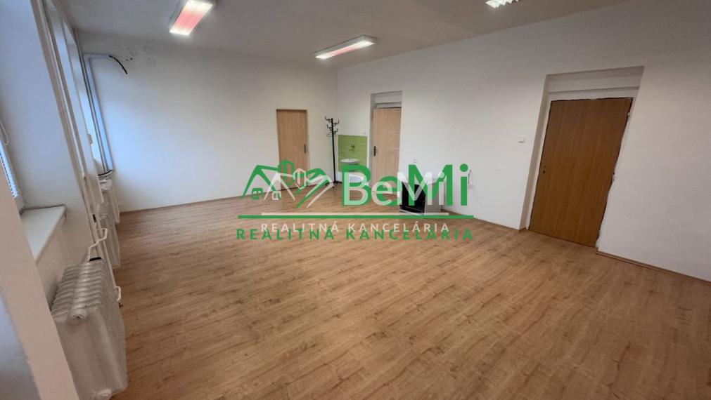 NA PRENÁJOM – kancelárske priestory od 18 do 37 m2, Nitra – Chrenová