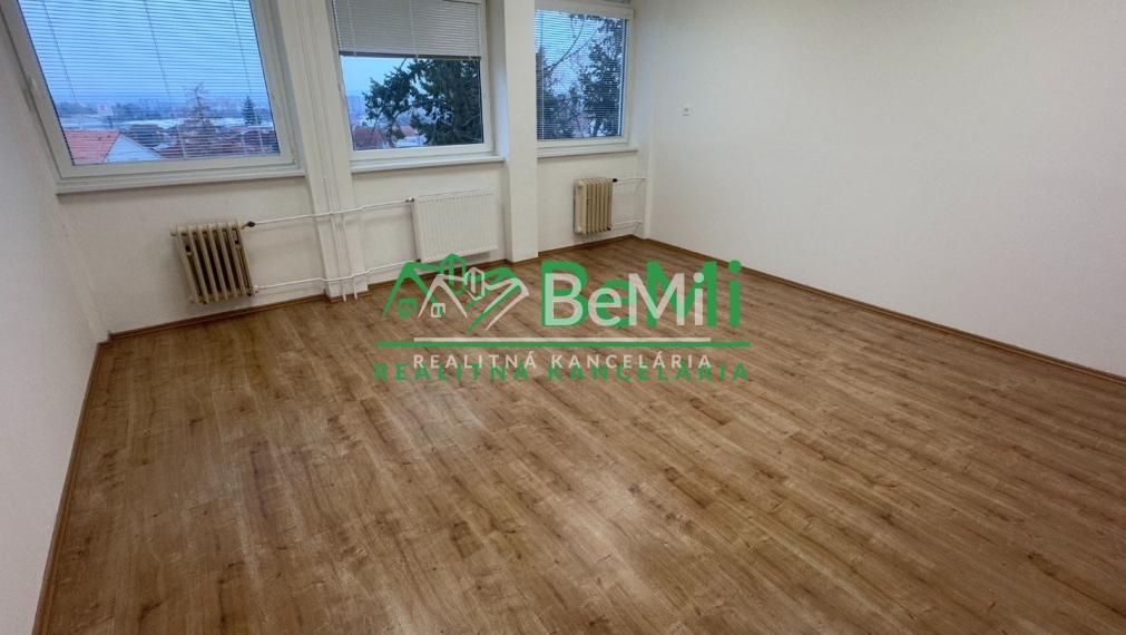 NA PRENÁJOM – kancelárske priestory od 18 do 37 m2, Nitra – Chrenová