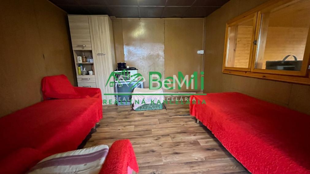 Predaj  záhradná  rekreačnej chata so záhradou -  Levice (071-13-MIJK)