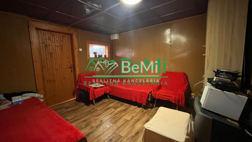 Predaj  záhradná  rekreačnej chata so záhradou -  Levice (071-13-MIJK)