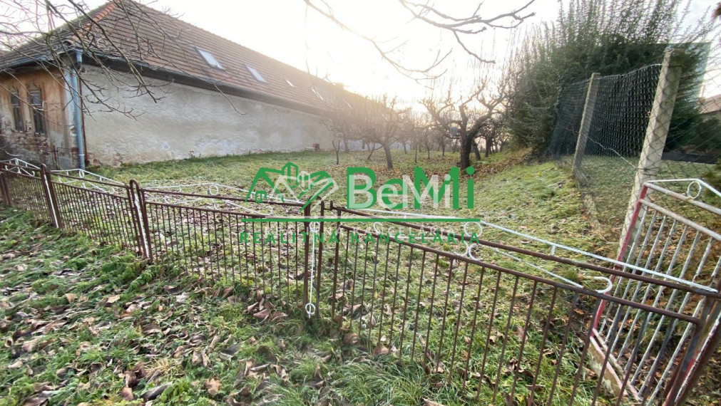 Veľké Chyndice pozemok 582 m2 ID 535-14-MIG