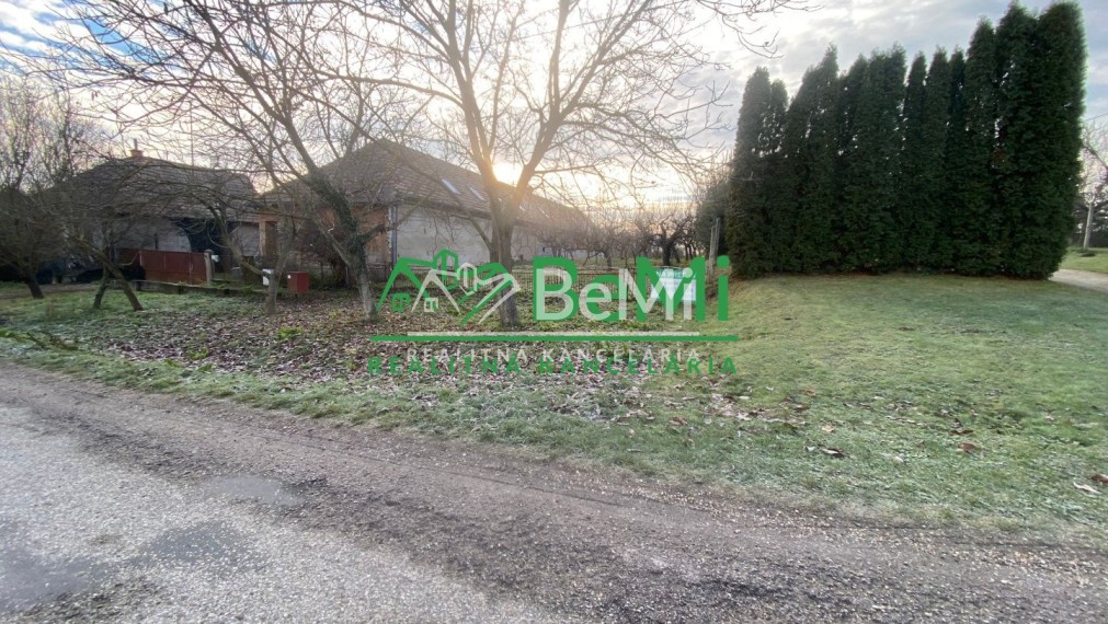 Veľké Chyndice pozemok 582 m2 ID 535-14-MIG